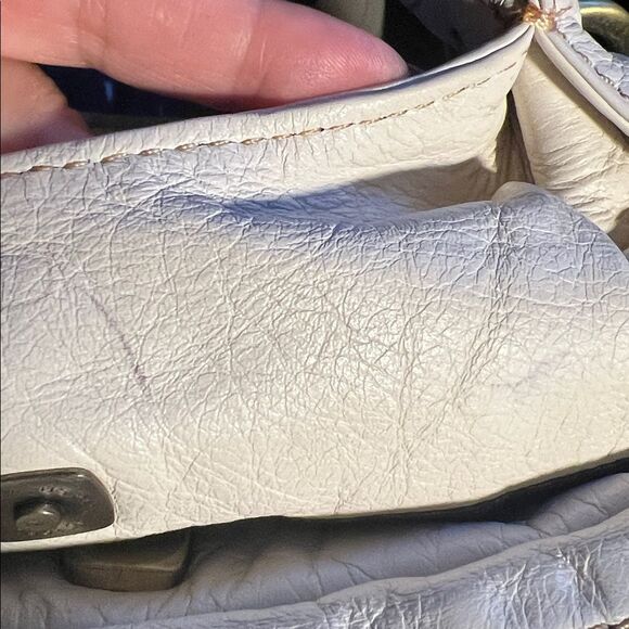 Wilsons Leather Cream Shoulder Bag - Picture 15 of 16